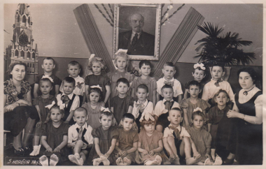 Учащиеся Кочковской средней школлы 1958 г.